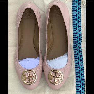 New Tory Burch Seashell Pink Benton Travel Flats Size 9